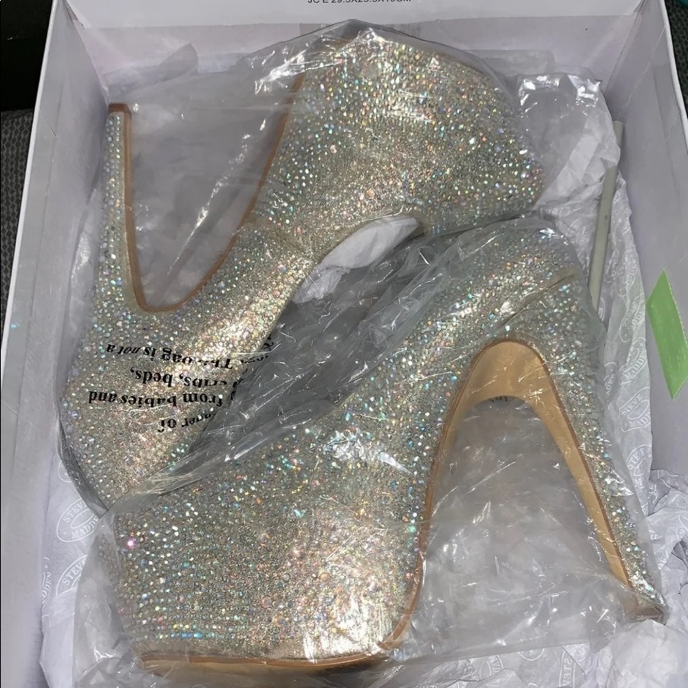 Steve Madden champagne studded heels